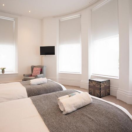 Luxury Seaside Apartment Eastbourne Eksteriør bilde