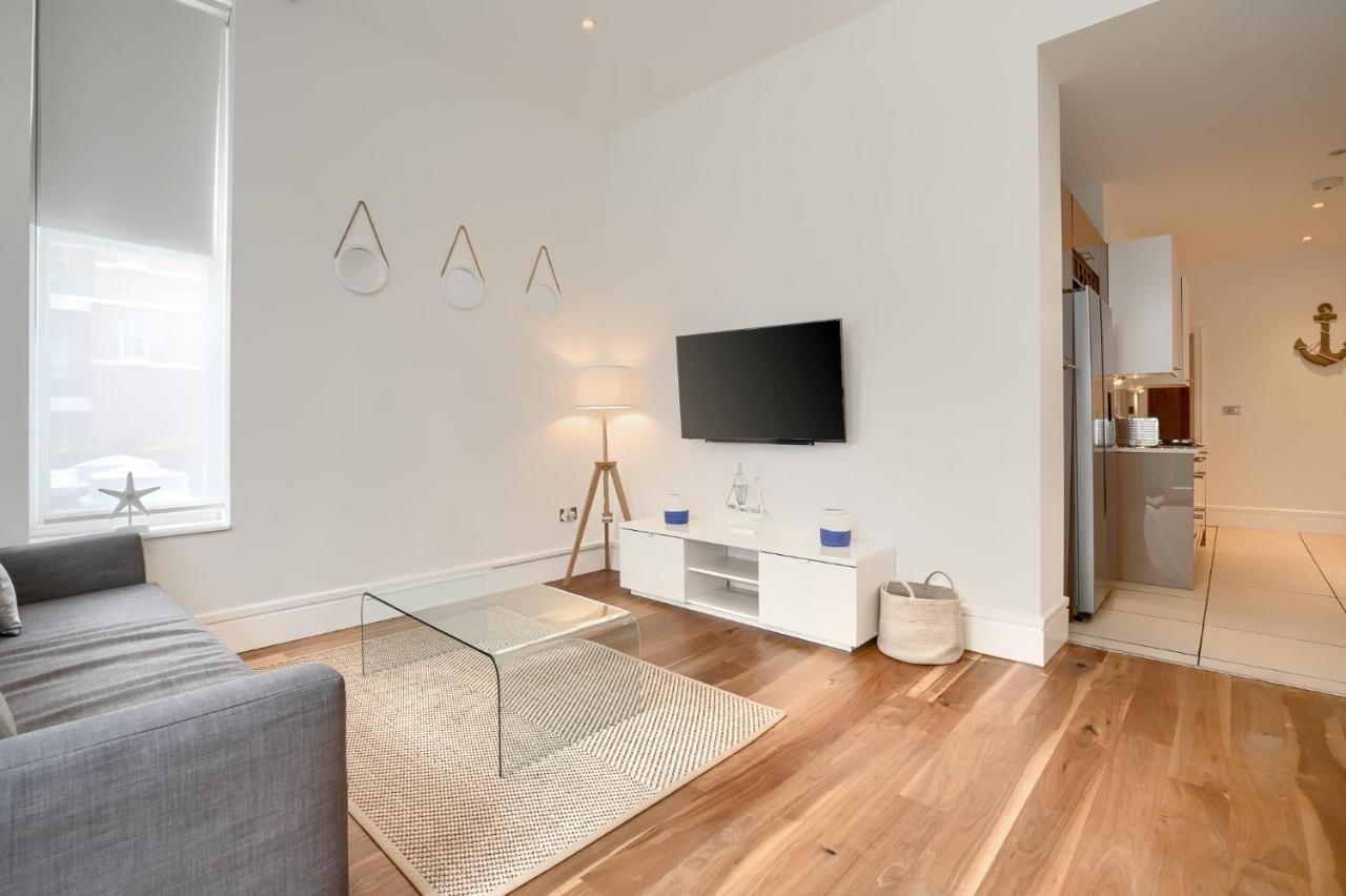 Luxury Seaside Apartment Eastbourne Eksteriør bilde