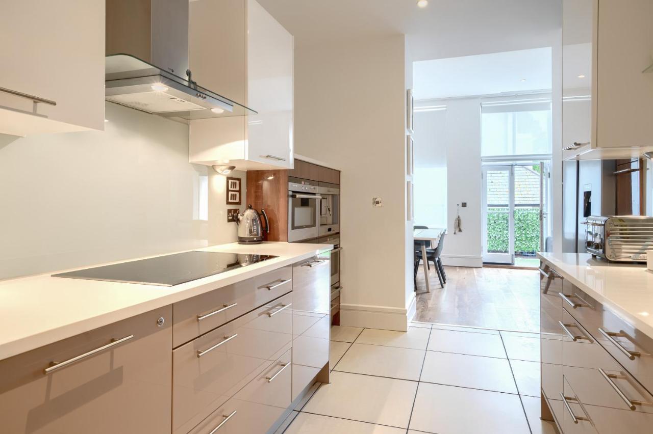 Luxury Seaside Apartment Eastbourne Eksteriør bilde