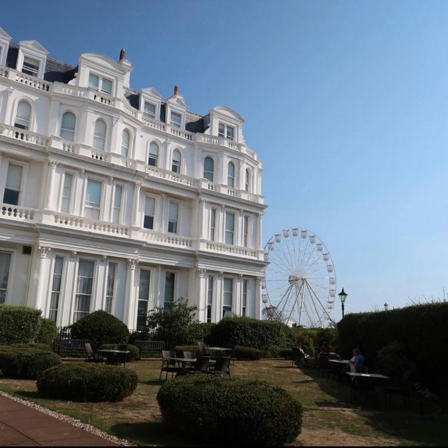 Luxury Seaside Apartment Eastbourne Eksteriør bilde