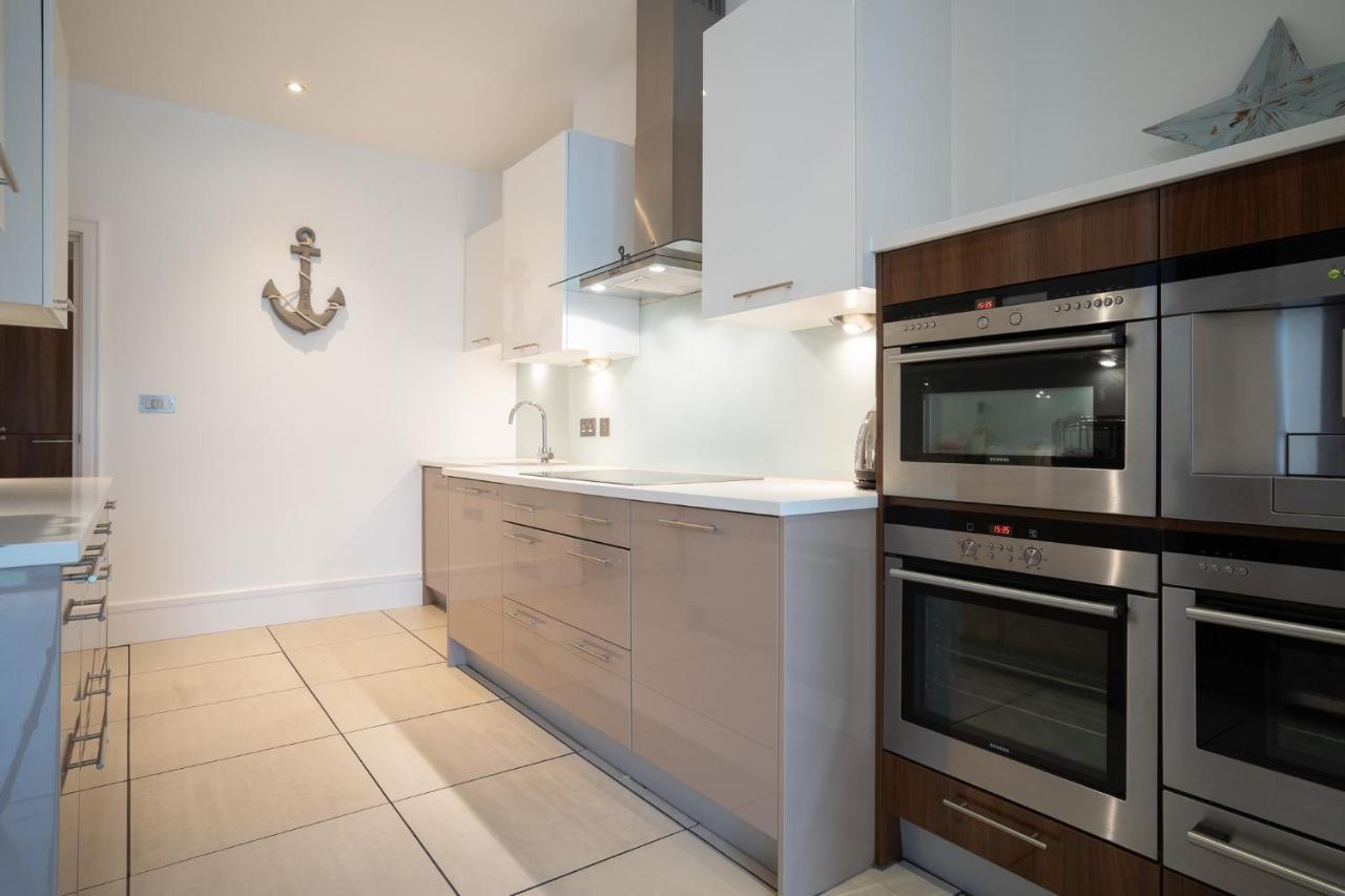 Luxury Seaside Apartment Eastbourne Eksteriør bilde
